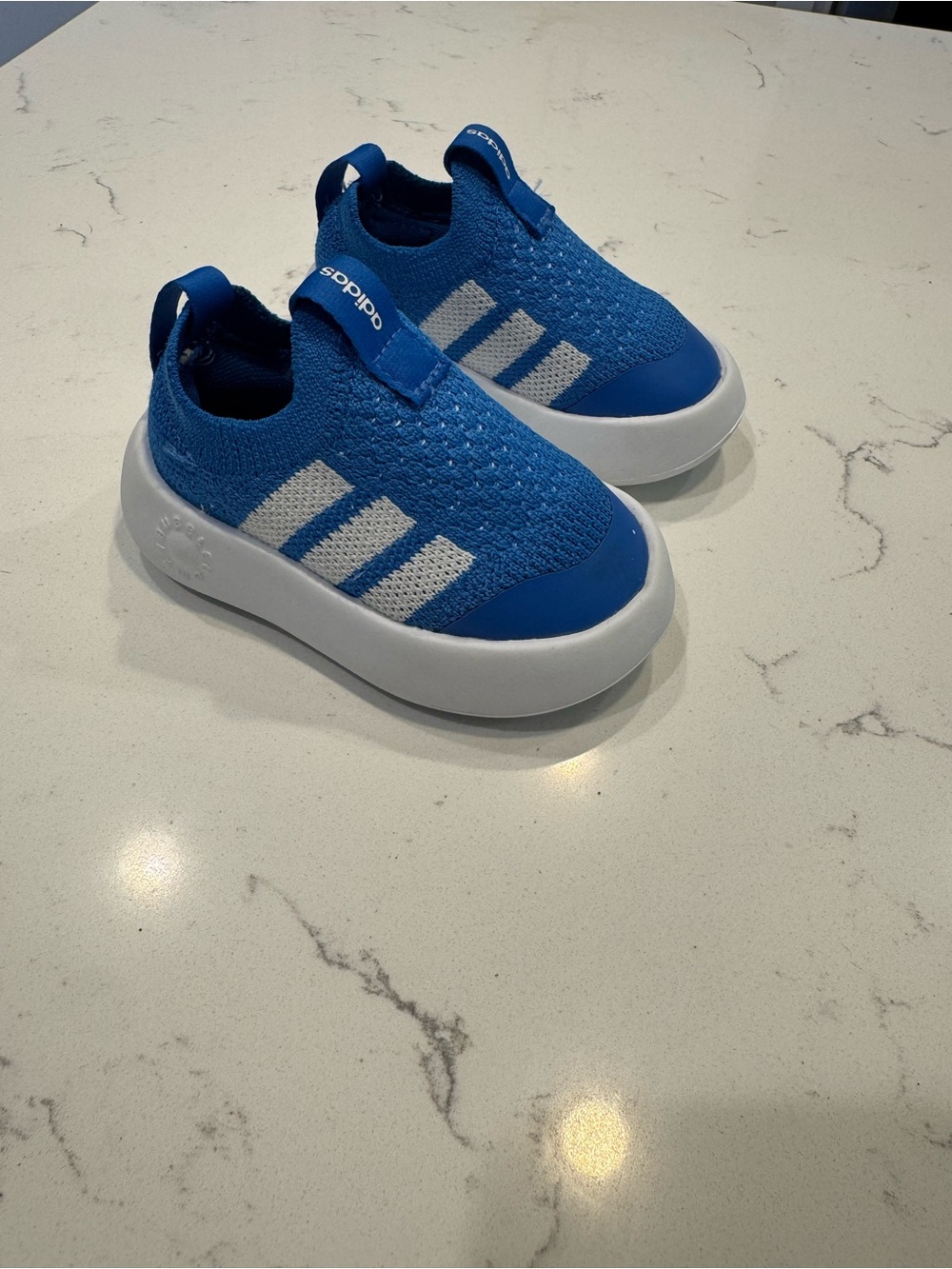 ADIDAS BLUE BUBBLECOMFY SHOES KIDS TODDLER SIZE 5K
